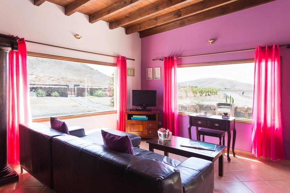 Casa Pilar, Aurora Y Tarabilla En Finca Ecologica Teguitar Bagian luar foto