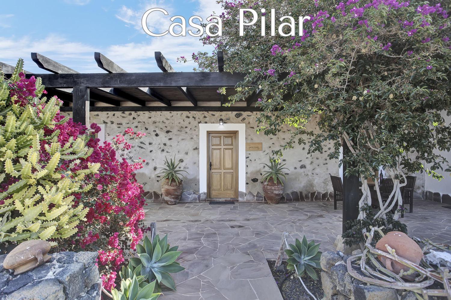 Casa Pilar, Aurora Y Tarabilla En Finca Ecologica Teguitar Bagian luar foto